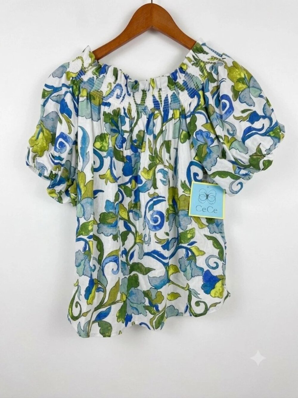 NWT CeCe Smocked Off The Shoulder Floral Top Blouse Size S
